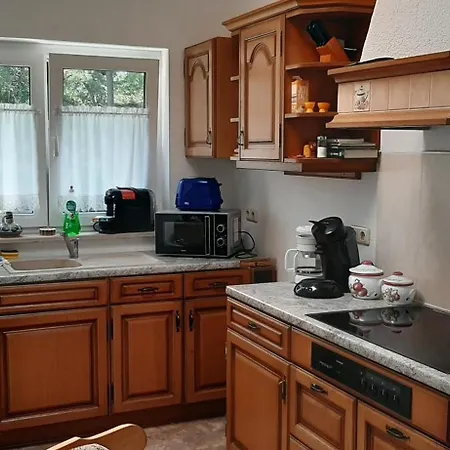 Eden 1 * هوبيغارْتْنْ